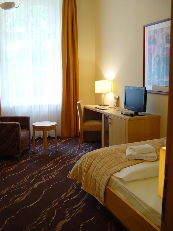 Parkhotel Bad Schandau Mit Spa Exterior foto